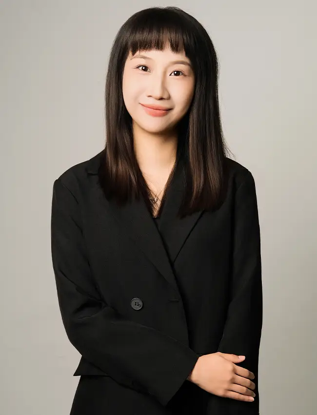 MVABAG design team - young professional woman in black blazer