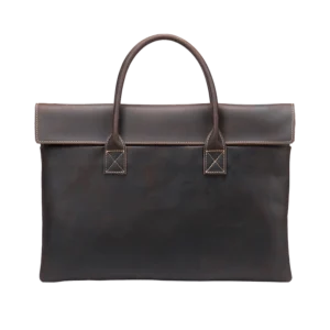 Man wearing brown leather messenger bag, casual outdoor style