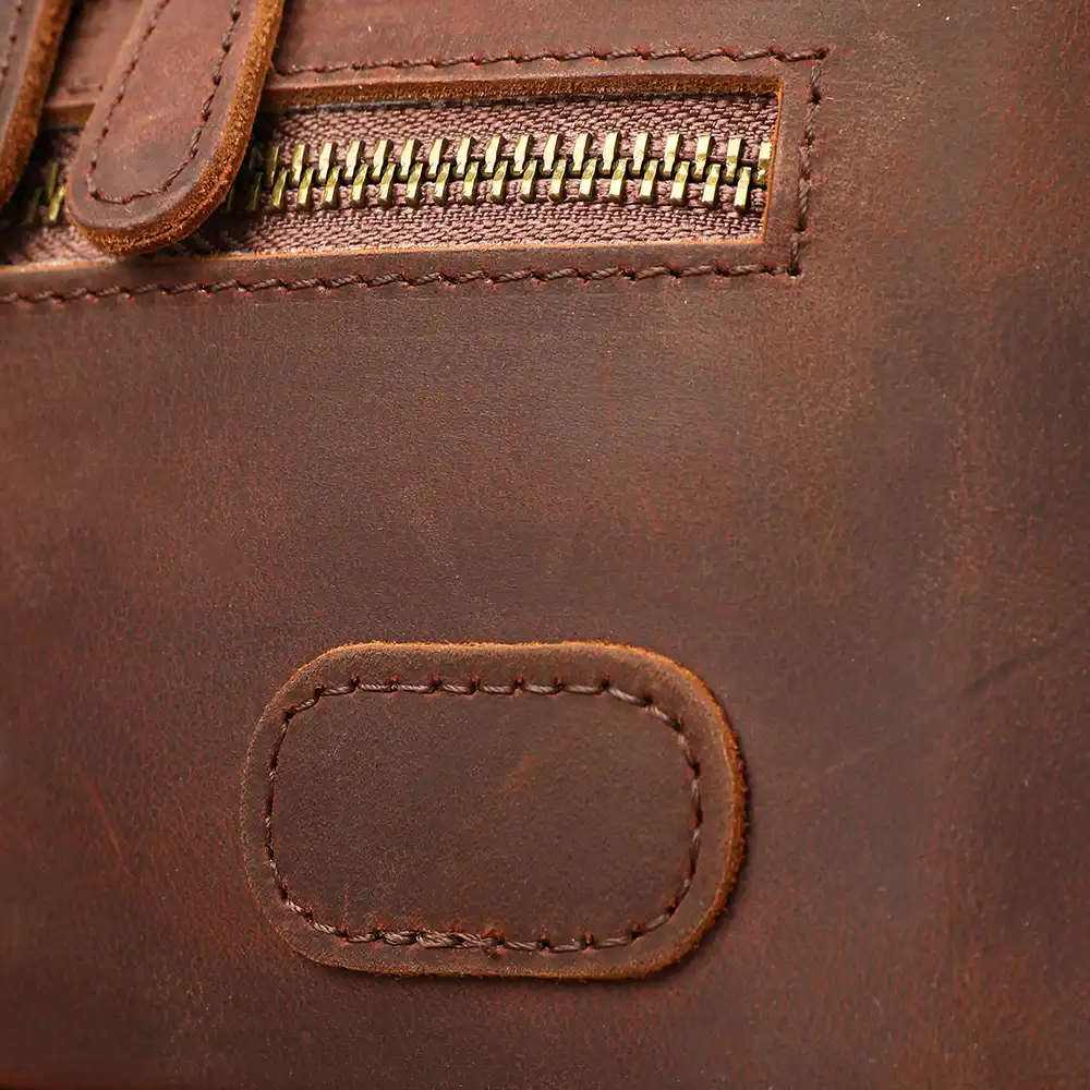 Detailed Display of the Leather Toiletry Bag