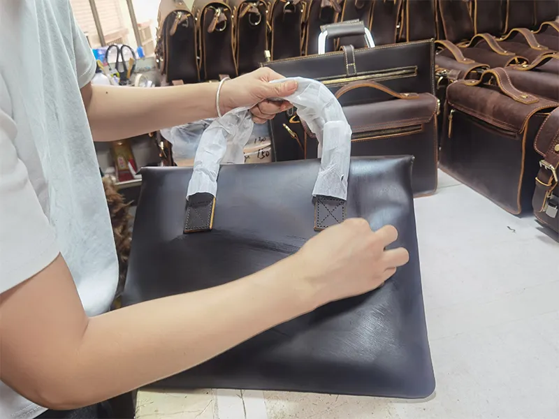 Custom leather bag OEM