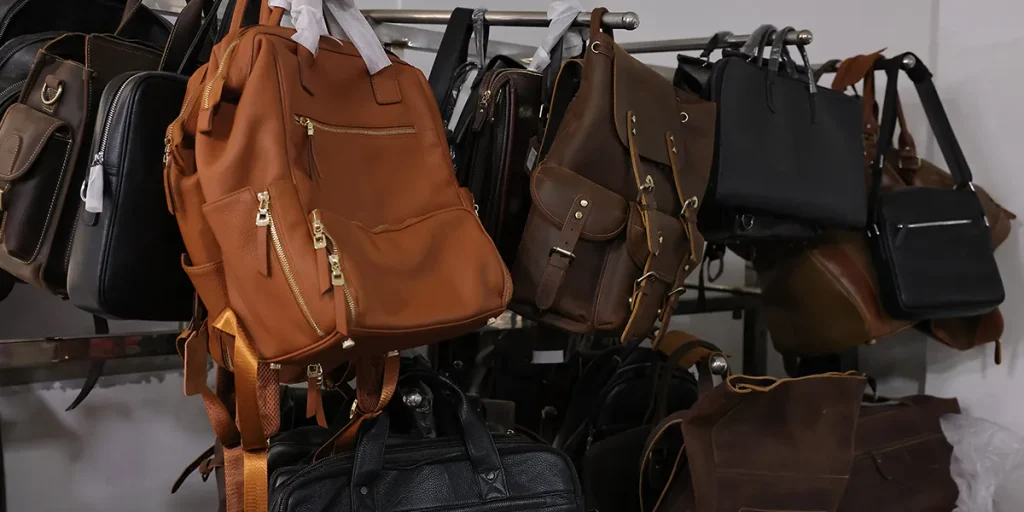 travel bag manufacturer