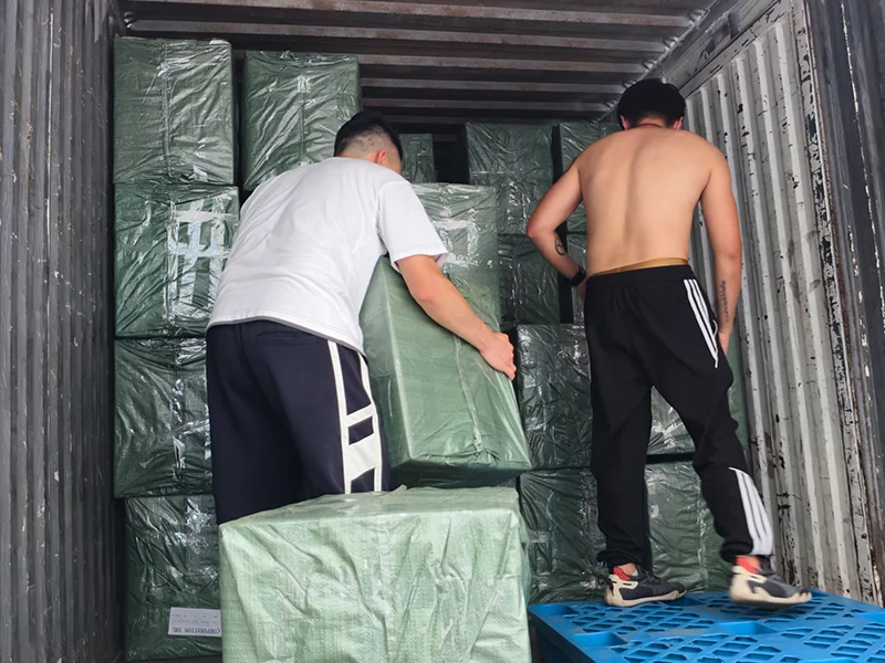 wholesale messenger bag container loading