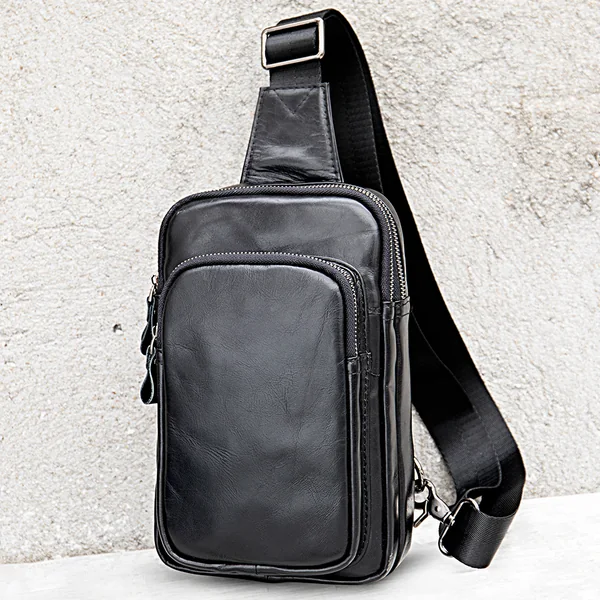 customized crossbody bag style 7589 in black leather