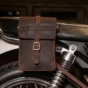 Coffee universal saddlebags style S1007 mounted on a motorcycle