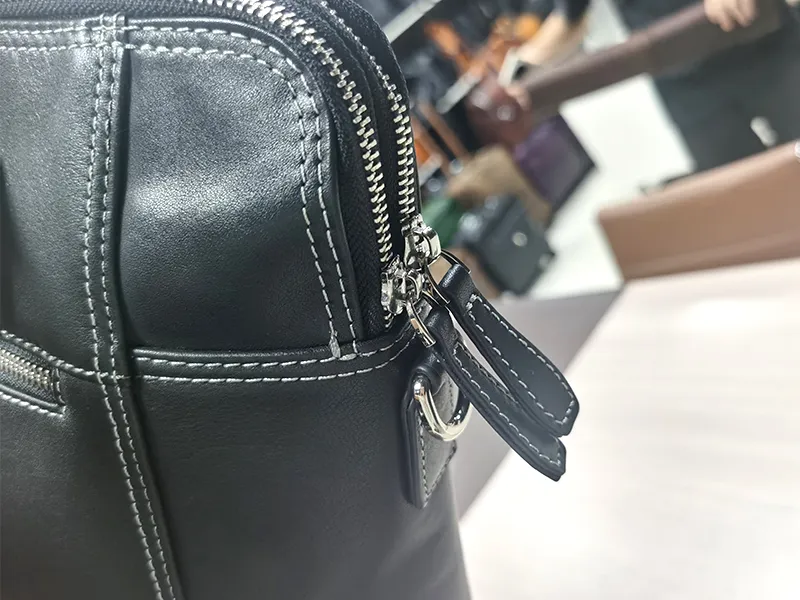 handbag zipper